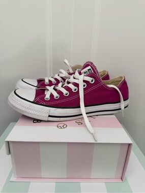 Converse Chuck Taylor All Star Berry Pink Low Top Sneakers Women’s 7
